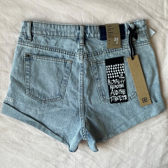 BNWT⎜Aritzia × Ksubi⎜RISE N HI DENIM SHORT⎜MUSE - Picture 12 of 16
